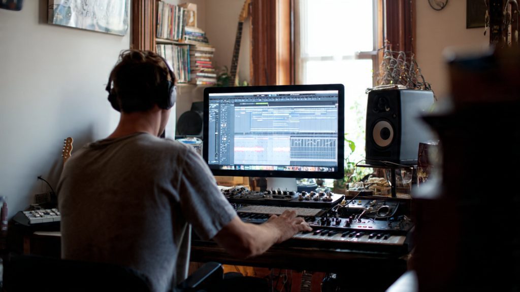 Tracer by Wide Blue Sound interface